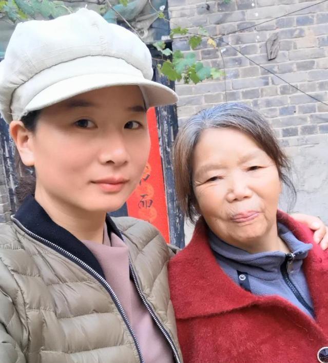 浩瀚体育平台四川女子被拐山东生下女儿后离家出走女儿10年间骑行千里寻母(图14)